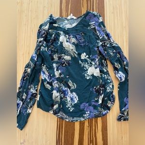 Women’s medium blouse
